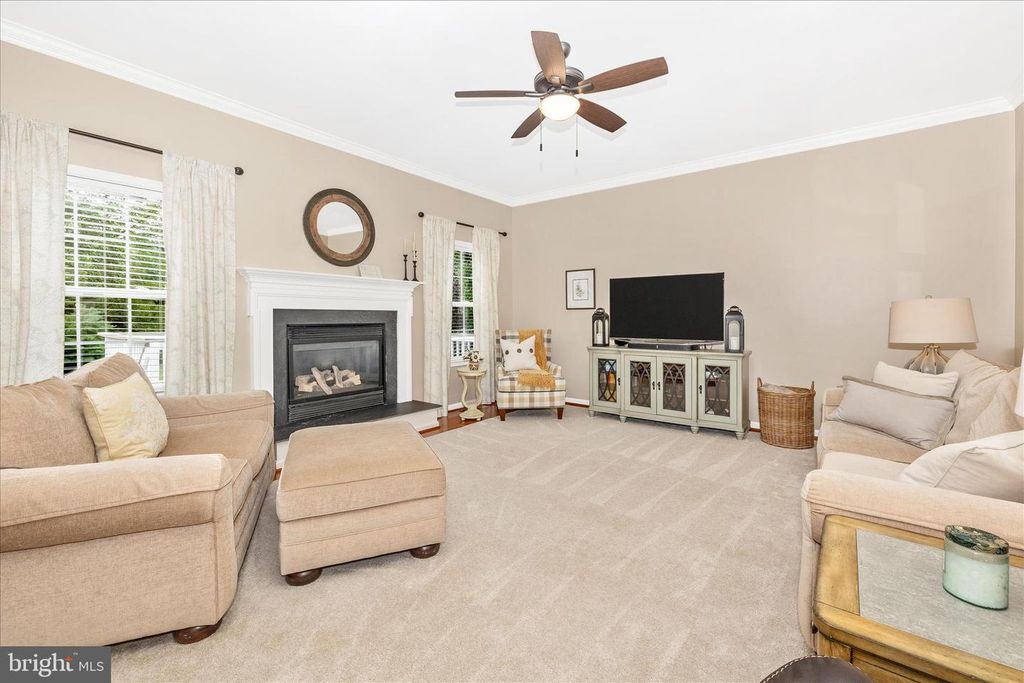 Image 21 of property listing at 402 LEAFY HOLLOW, Mount Airy, MD 21771