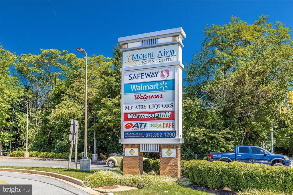 Image 66 of property listing at 402 LEAFY HOLLOW, Mount Airy, MD 21771