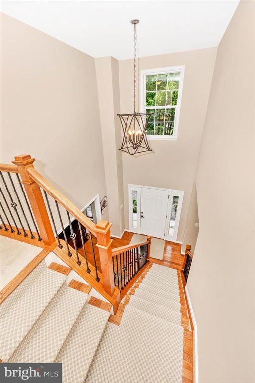 Image 7 of property listing at 402 LEAFY HOLLOW, Mount Airy, MD 21771