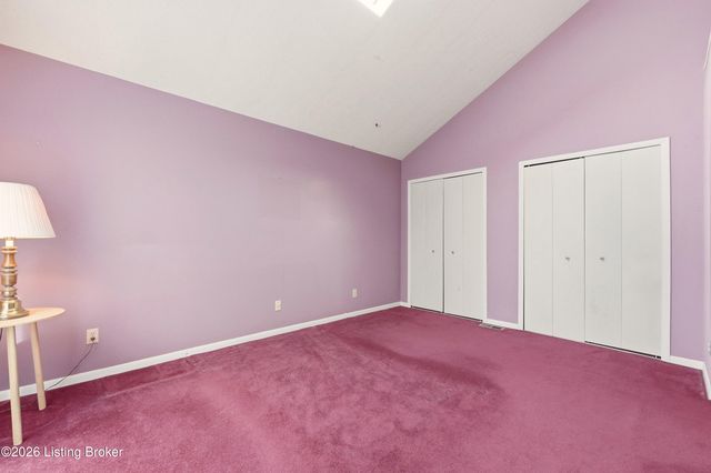 7317 Ridge Creek Rd, Louisville, KY 40291