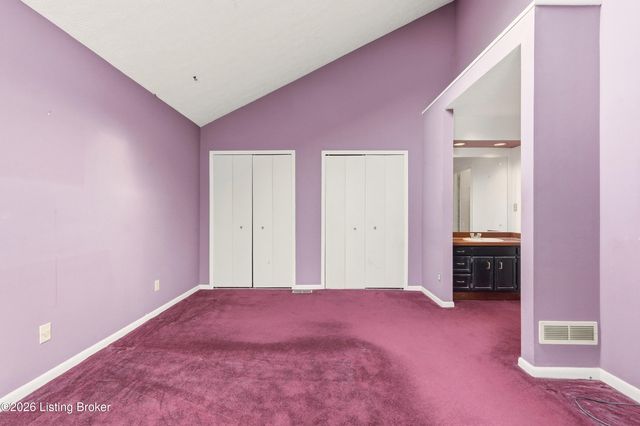 7317 Ridge Creek Rd, Louisville, KY 40291