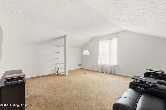 7317 Ridge Creek Rd, Louisville, KY 40291