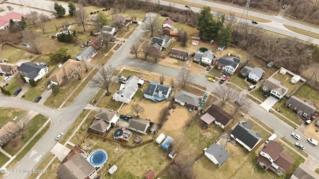 7317 Ridge Creek Rd, Louisville, KY 40291