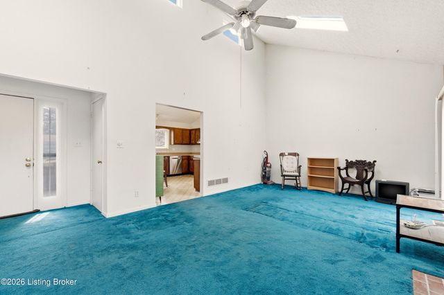 7317 Ridge Creek Rd, Louisville, KY 40291