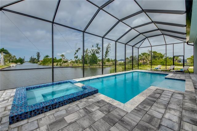 124 SW 16th PL, Cape Coral, FL 33991