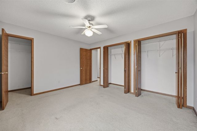 986 Westside Dr, Iowa City, IA 52246