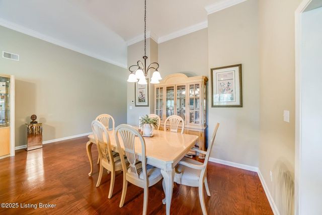 10013 Cedar Garden Dr, Louisville, KY 40291