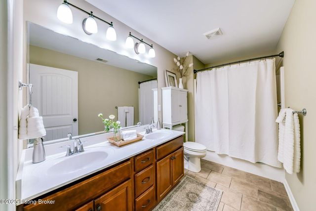 10013 Cedar Garden Dr, Louisville, KY 40291