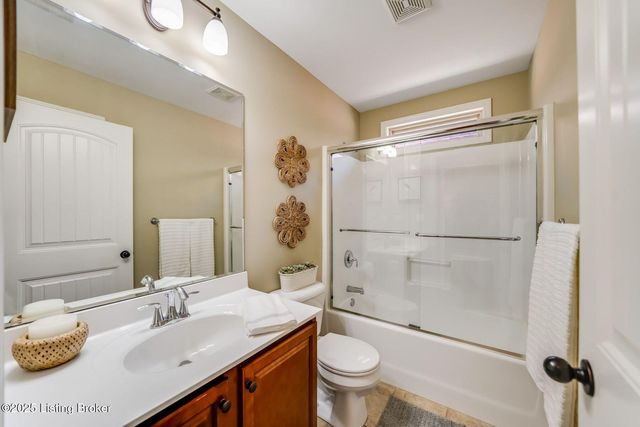 10013 Cedar Garden Dr, Louisville, KY 40291