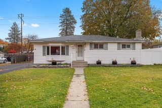 6814 N Cedar Rd, Spokane, WA 99208