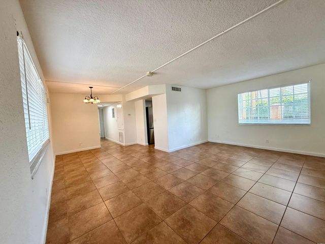1671 NE 33rd Street Unit 3, Pompano Beach, FL 33064