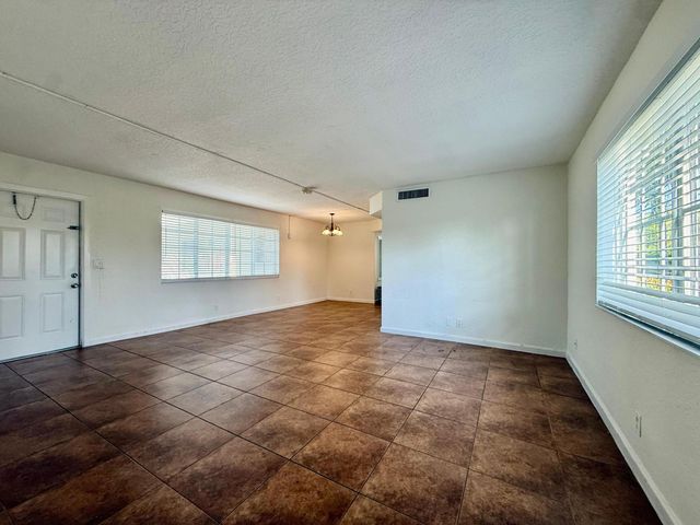 1671 NE 33rd Street Unit 3, Pompano Beach, FL 33064