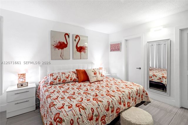 455 Paradisee Isle Blvd 106, Hallandale Beach, FL 33009