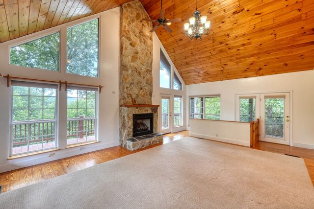 276 Moon Shadow Trail, Blairsville, GA 30512