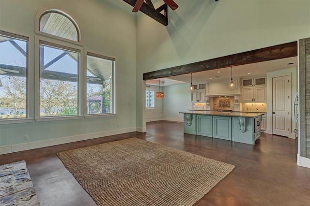 18904 W Grand Pine Circle, Montgomery, TX 77356