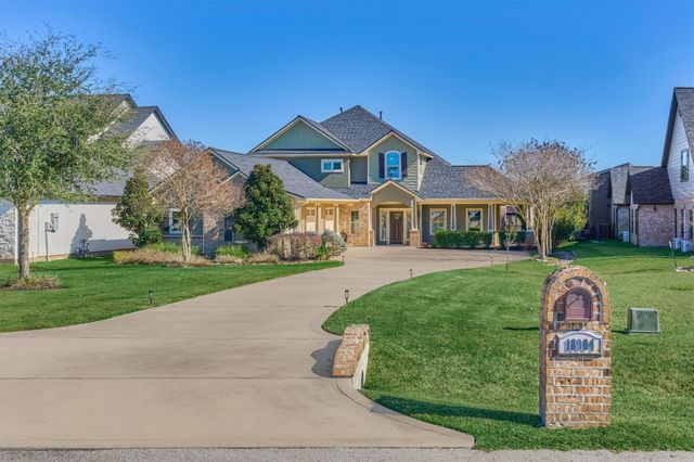 18904 W Grand Pine Circle, Montgomery, TX 77356