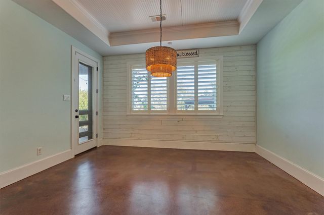 18904 W Grand Pine Circle, Montgomery, TX 77356