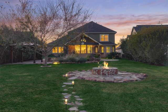 18904 W Grand Pine Circle, Montgomery, TX 77356