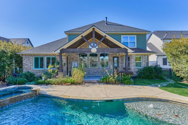 18904 W Grand Pine Circle, Montgomery, TX 77356