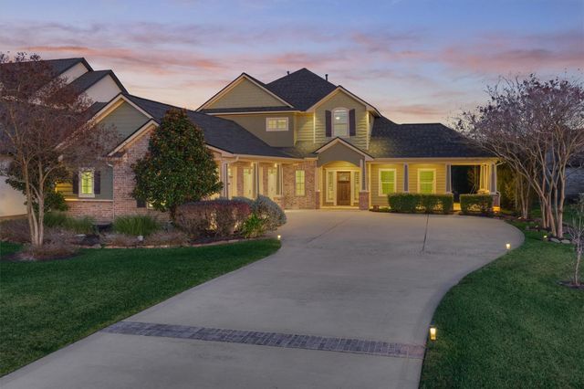 18904 W Grand Pine Circle, Montgomery, TX 77356