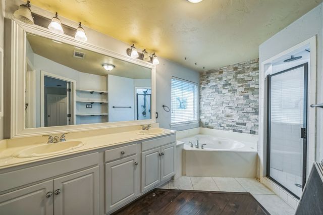 17 Zachary Court, Mansfield, TX 76063