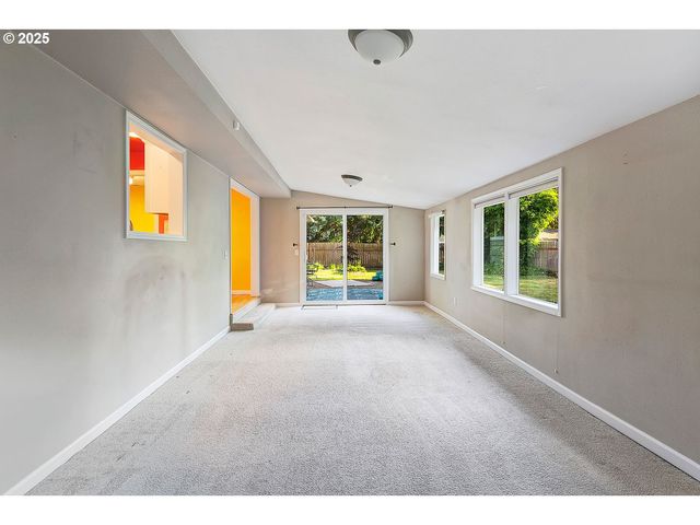 785 Se 21ST Ave, Hillsboro, OR 97123