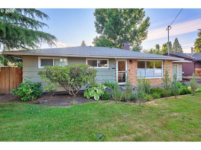 785 Se 21ST Ave, Hillsboro, OR 97123