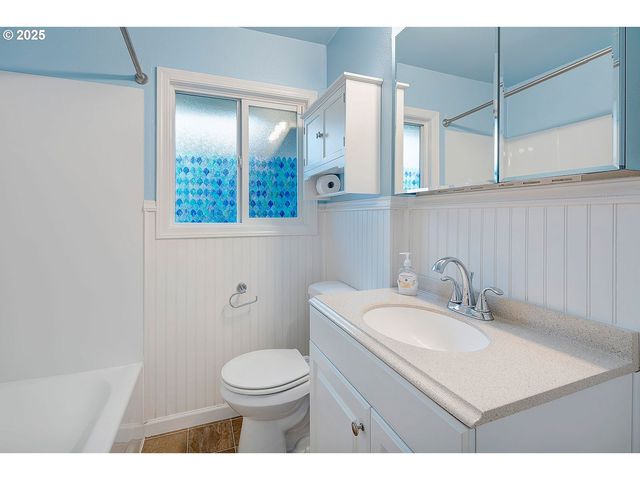 785 Se 21ST Ave, Hillsboro, OR 97123