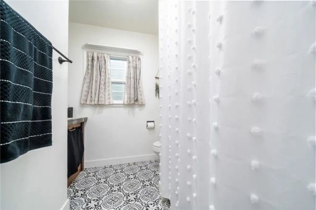 3327 N Crescent, San Bernardino, CA 92405