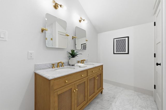 4814 White Elm DR, Austin, TX 78749