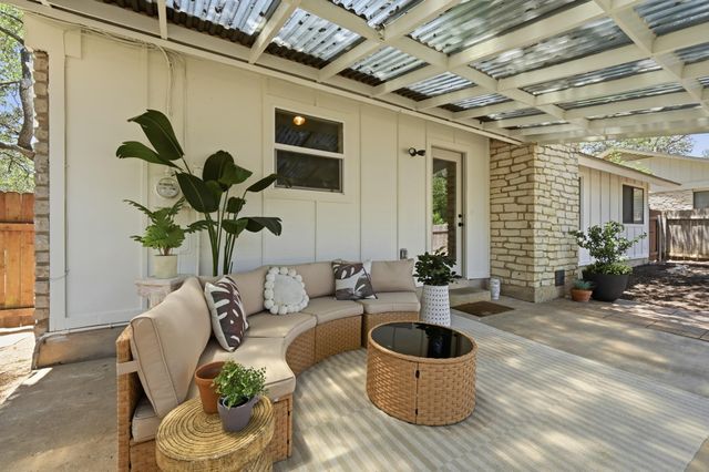 4814 White Elm DR, Austin, TX 78749