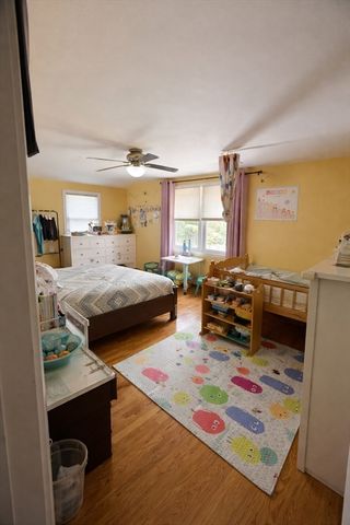 330 Newman Ave, Seekonk, MA 02771