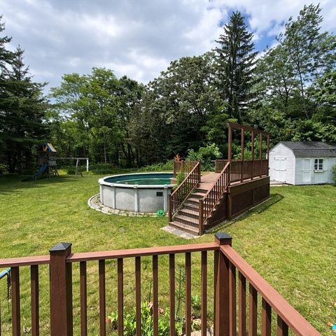 330 Newman Ave, Seekonk, MA 02771