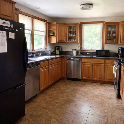 330 Newman Ave, Seekonk, MA 02771