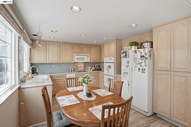 2229 Stewart Ave, Walnut Creek, CA 94596