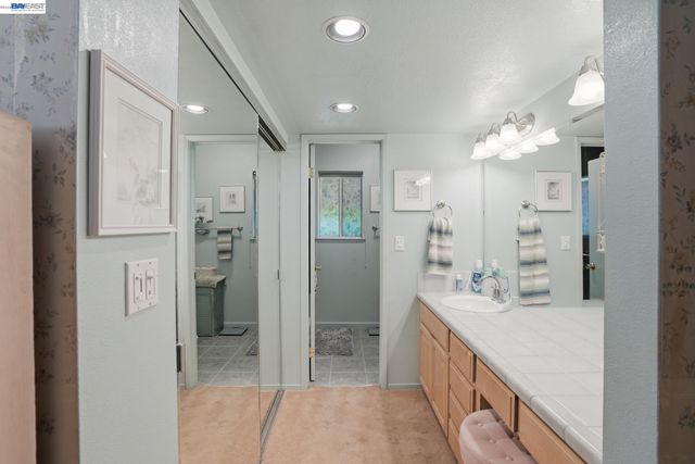 2229 Stewart Ave, Walnut Creek, CA 94596