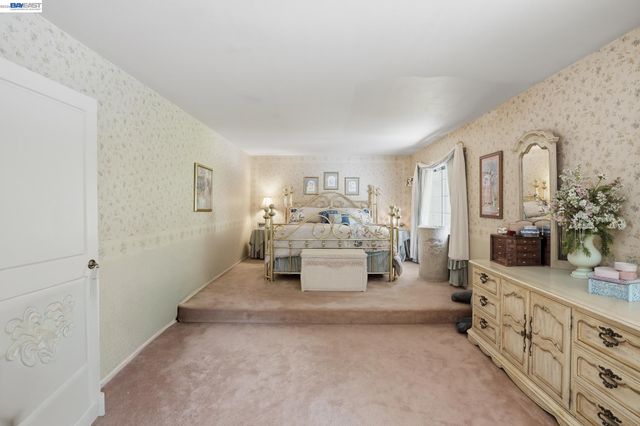2229 Stewart Ave, Walnut Creek, CA 94596