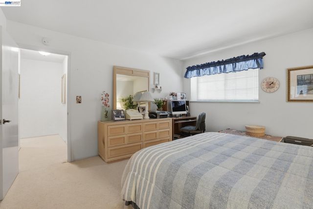 2229 Stewart Ave, Walnut Creek, CA 94596