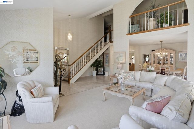 2229 Stewart Ave, Walnut Creek, CA 94596