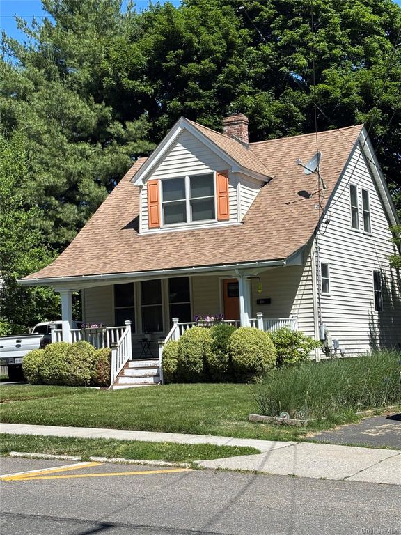 288 Hudson Street, Cornwall On Hudson, NY 12520