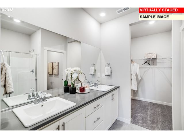 7710 Se CONTOUR Ln, Hillsboro, OR 97123