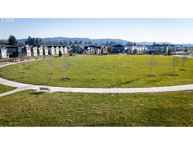 7710 Se CONTOUR Ln, Hillsboro, OR 97123