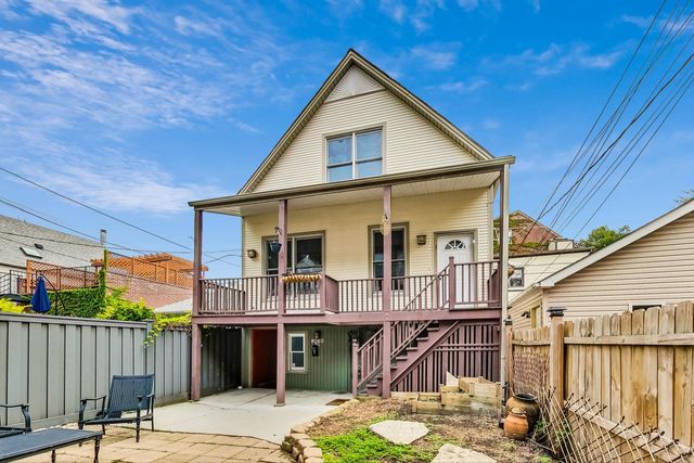 1839 W HENDERSON Street, Chicago, IL 60657