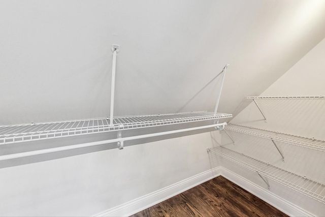 1839 W HENDERSON Street, Chicago, IL 60657