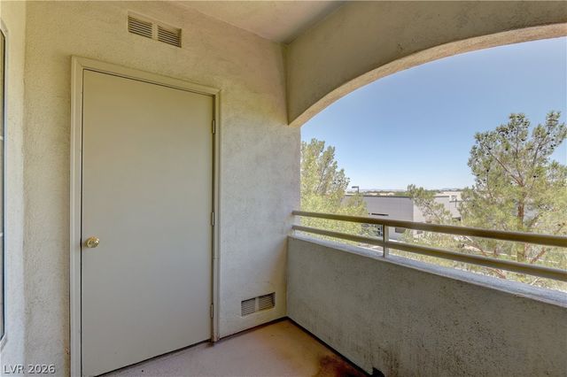 1310 Red Gable Lane 203, Las Vegas, NV 89144