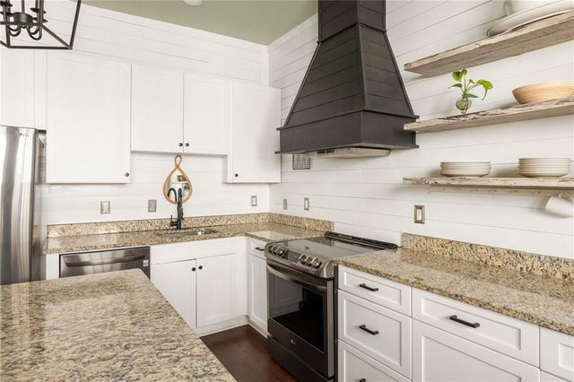 12 Salbide Avenue, Newnan, GA 30263