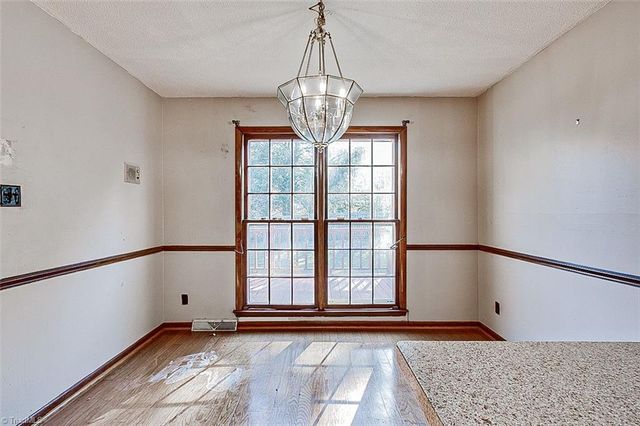 4704 Sweetbriar Road, Greensboro, NC 27455