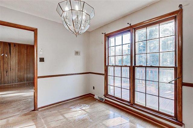 4704 Sweetbriar Road, Greensboro, NC 27455