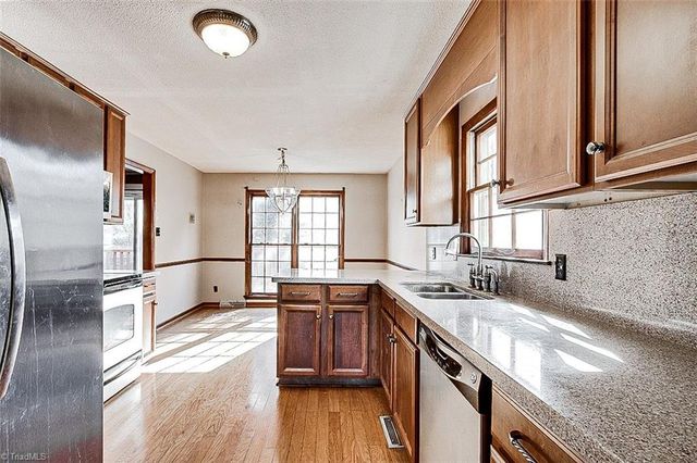 4704 Sweetbriar Road, Greensboro, NC 27455