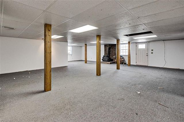4704 Sweetbriar Road, Greensboro, NC 27455